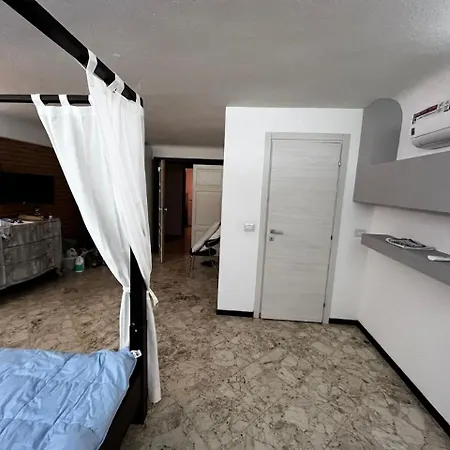 Al Castello Барі